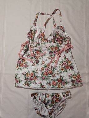 NWOT Petra Fashions Floral Satin Camisole and Brief Set -